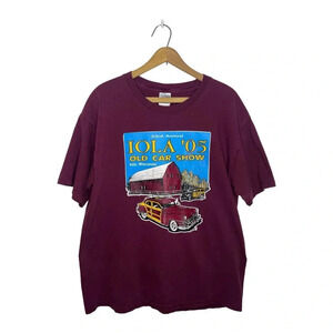 2005 Vintage Iola Classic Car Show Wisconsin Graphic Souvenir T Shirt